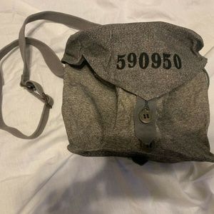 VINTAGE SWISS ARMY MILITARY CROSSBODY MEDIC POUCH BAG SALT AND PEPPER GREY